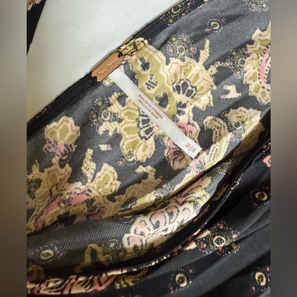 FREE PEOPLE Black and tan print ARZEL double V neckline mini dress size M - Picture 5 of 15